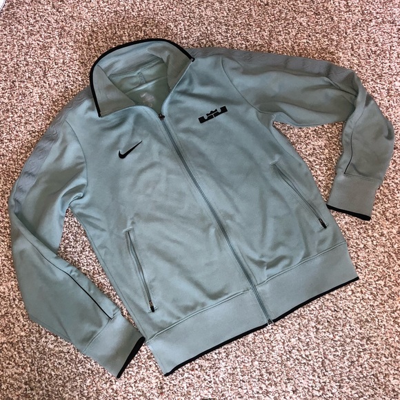 lebron zip up hoodie
